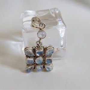 Beautiful Rainbow Moonstone 925 Silver pendant